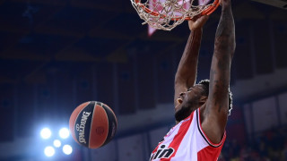 Κατοστάρα του Ολυμπιακού στην Άλμπα με πρωταγωνιστή τον Κάναν