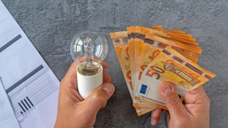 Τιμολόγια Ρεύματος: Έτσι θα γλιτώσετε πάνω από 100 ευρώ