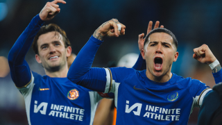 «Πόσο σκ@τ@ πρέπει να είστε», φώναζαν οι οπαδοί της Τσέλσι μετά τη νίκη επί της Βίλα