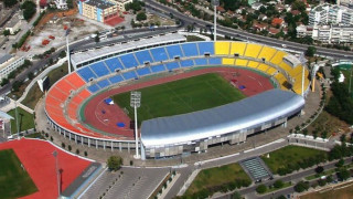 Ηρακλής: Με γοργούς ρυθμούς η αλλαγή χλοοτάπητα στο Καυτανζόγλειο (vid)