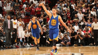 «Στέφεν Κάρι, Κλέι Τόμσον: Κωδικός απόδρασης…75» (videos)