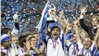 Τα παρεξηγημένα Ελληνόπουλα που... μένουν στο ράφι