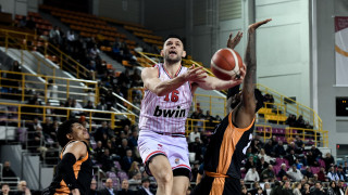 Εύκολη πρόκριση στον τελικό του Final 8 για τον Ολυμπιακό