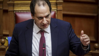 Χρήστος Σπίρτζης: Δεν θα συμπληρώσω το ερωτηματολόγιο του Κασσελάκη