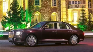 Ο Πούτιν «γλυκαίνει» τον Κιμ με μια πολυτελή λιμουζίνα