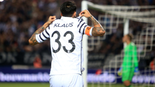 Κλάους: «Για 1926 λόγους»