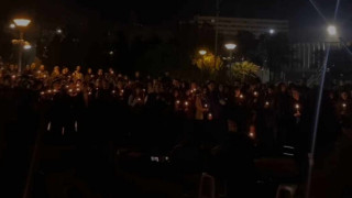 ΑΠΘ: Συγκλονιστικό δρώμενο και συγκίνηση για τους νεκρούς στην τραγωδία των Τεμπών (pics)