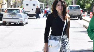 Γιάννης Γιοκαρίνης: «Έγινε η τρίχα, τριχιά», λέει η σύζυγος του τραγουδιστή (vid)