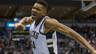 «Διαστημικός» και πάλι ο Αντετοκούνμπο κόντρα στους Τίμπεργουλβς (vid)