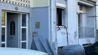 Θεσσσαλονίκη: Πυρκαγιά σε διαμέρισμα-Η Πυροσβεστική απεγκλώβισε  οκτώ άτομα