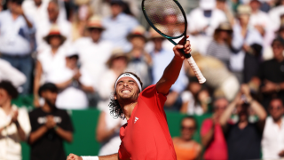 Τσιτσιπάς: Στον τελικό του Μόντερ Κάρλο, κόντρα στον «εξολοθρευτή» του Τζόκοβιτς