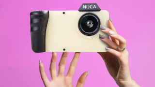 Κάμερα με τεχνητή νοημοσύνη «γδύνει» όσους φωτογραφίζει