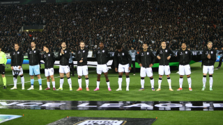 «Μπρος Ολυμπιακός και πίσω Μπριζ»