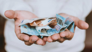 «Πτωτική» πορεία για το επίδομα ανεργίας- Ποια δεδομένα αλλάζουν