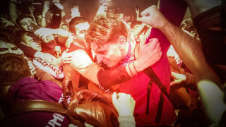 Υποδοχή... ηρώων στο «Ελ. Βενιζέλος» για την πρόκριση του Ολυμπιακού