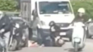 Χάος στη Θεσσαλονίκη: Αδιανόητο ξύλο μεταξύ οδηγών (video)