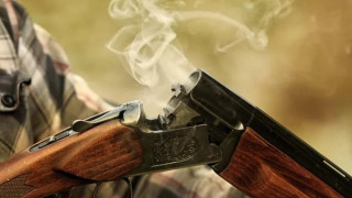 Πτολεμαΐδα: Περπατούσε ανέμελη και την πυροβόλησε κατά λάθος 70χρονος!