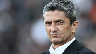 Αποθέωση Λουτσέσκου και σύνθημα... μην ξαναβγάλεις το σκουφί!