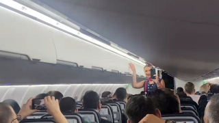 Ευρωλίγκα: Ο πιλότος του τσάρτερ έβαλε στο... τέρμα τον ύμνο του Παναθηναϊκού