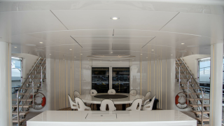 Lady Vera: Αυτή είναι η υπερπολυτελής θαλαμηγός του Δημήτρη Μελισσανίδη