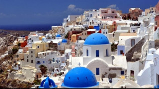 Το καλύτερο νησί του κόσμου ψηφίστηκε η Σαντορίνη!