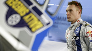 Στην κορυφή ο Λάτβαλα