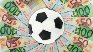 Τα θέλει όλα