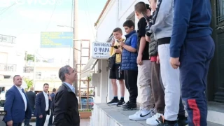 Μητσοτάκης: «ΑΕΚ είστε; Έχετε καλές πιθανότητες για το πρωτάθλημα»