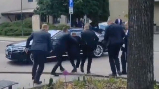 Βίντεο ντοκουμέντο: Η στιγμή που ο Ρόμπερτ Φίτσο απομακρύνεται τραυματισμένος
