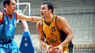 Άγριο ξύλο σε εφηβικό ματς στη Σερβία - Έριξε... μερικές και ο Γκούροβιτς