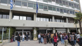 ΑΠΘ: Κοσμήτορας χαρακτηρίζει «αισθητικό… φασισμό» την ανάρτηση αφισών!