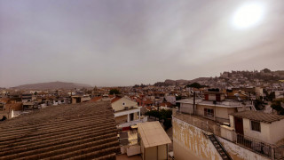 Ανυπόφορο κοκτέιλ ζέστης και αφρικανικής σκόνης