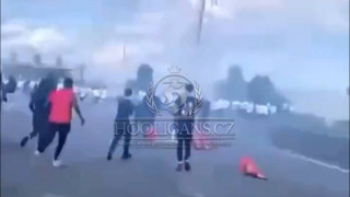 Λυών-Παρί Σεν Ζερμέν: Χάος και απίστευτα επεισόδια μεταξύ οπαδών πριν τον τελικό Κυπέλλου