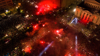 Πειραιάς: Στο νοσοκομείο 4 φίλαθλοι του Ολυμπιακού που έπεσαν από στύλους