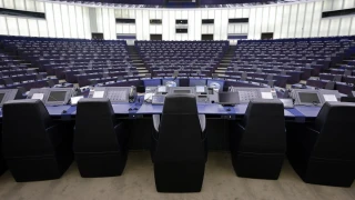 Ευρωεκλογές 2024-Ανάλυση Politico: Πρώτο «κόμμα» η Ακροδεξιά στο νέο Ευρωκοινοβούλιο