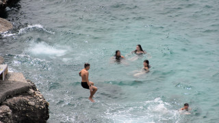 «Τσουρουφλίζουν» τα ελληνικά νησιά τους επισκέπτες  - Πανάκριβα ακτοπλοϊκά και διαμονή