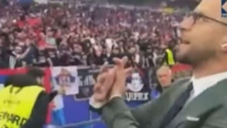 EURO 2024: Κοσοβάρος δημοσιογράφος έδειξε τον αλβανικό αετό στους Σέρβους