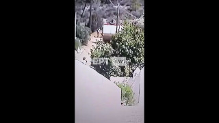 Σαλαμίνα: Ανατράπηκε όχημα της Πυροσβεστικής-Τραυματίστηκε ο οδηγός του