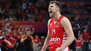 Ολυμπιακός: Το νέο ηγεμονικό συμβόλαιο και οι «ύμνοι» της Θύρας 7