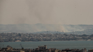 Φωτιά στον Τρίλοφο: Απειλούνται κατοικίες - Εντολή για εκκένωση