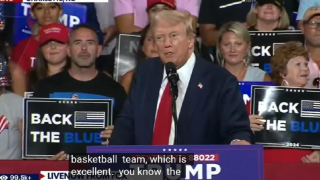 Τραμπ για Αντετοκούνμπο: «Ξέρετε τον Έλληνα, καλός παίκτης»