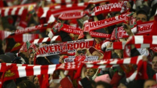 Απίστευτη υποδοχή από τους οπαδούς της Λίβερπουλ! (pics)