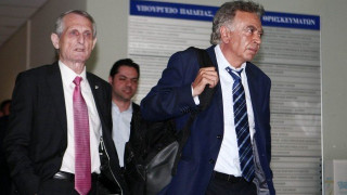 Την καθαίρεση της διοίκησης Γκιρτζίκη σκέφτεται η FIFA