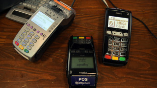 POS: Τι ισχύει για ταξί και εστίαση και πού επιβάλλονται τσουχτερά πρόστιμα