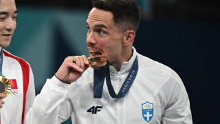 Ολυμπιακοί Αγώνες: Η απονομή μεταλλίου στον Πετρούνια