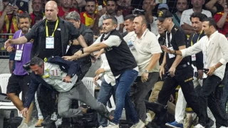 Τουρκία: «Πέσιμο» και επίθεση στον πρόεδρο της Φενέρμπαχτσε (vid)