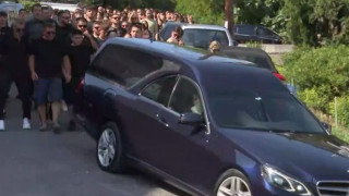 Βέροια: Σε κλίμα οδύνης η κηδεία του 19χρονου που σκοτώθηκε σε λούνα παρκ