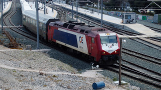 Θεσσαλονίκη: Τραγωδία με ηλικιωμένη που παρασύρθηκε από τρένο