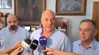 Αχιλλέας Μπέος: «Έχουμε και ψάρι από τη λίμνη Κάρλα με σκορδαλιά, για να μην έχει μυρωδιά»