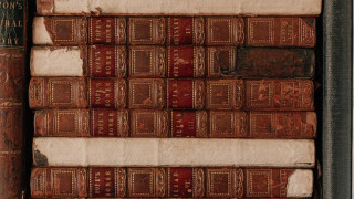 Διαρρήκτης πιάστηκε να διαβάζει... Όμηρο κατά τη διάρκεια ληστείας!